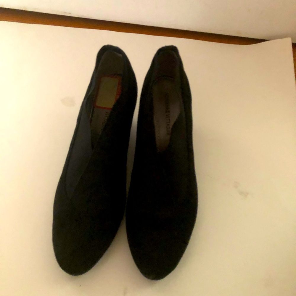 Arlene Voittadini 6.5 platform heels .. very cute shoes